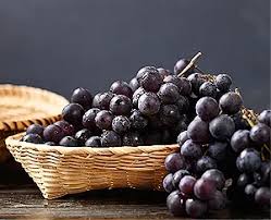 Black Grapes