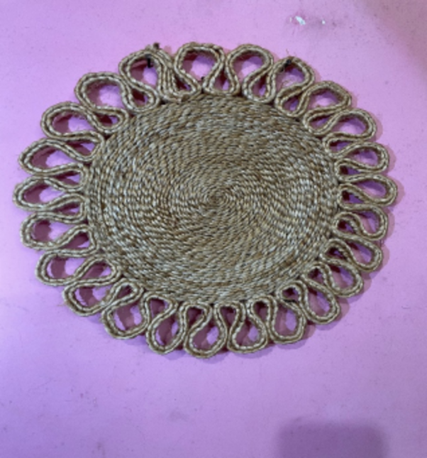 Handwoven Round Jute Mat – Eco-Friendly Home Decor and Table Accent